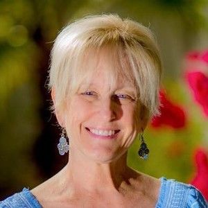 Meet your Posher, Gail